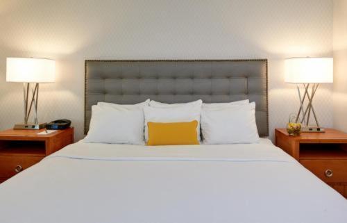 The Kensington Hotel Ανν Άρμπορ Δωμάτιο φωτογραφία